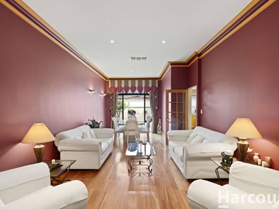 28 Bergalia Mews, Currambine WA 6028