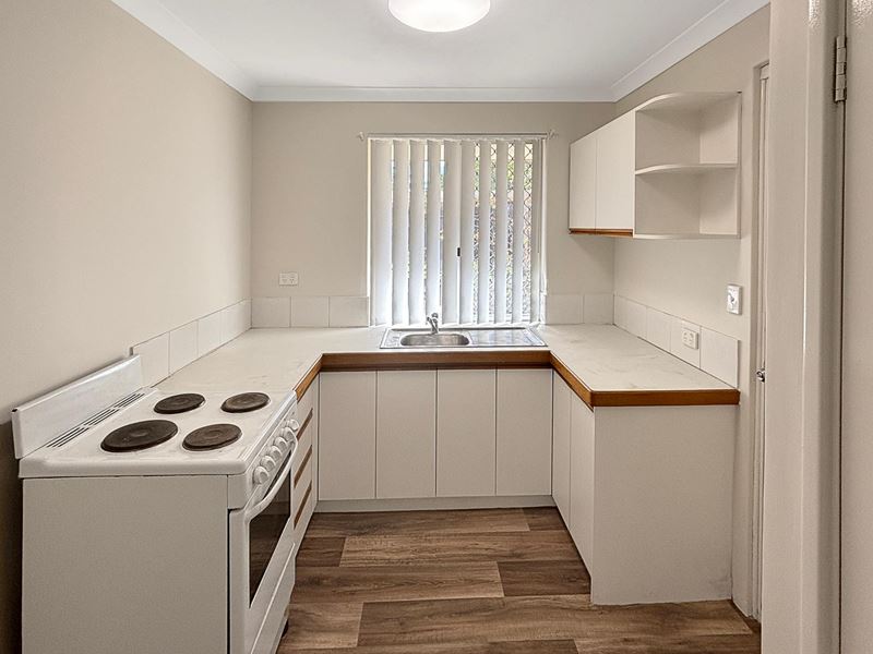 35A Mandfield Way, Parmelia WA 6167