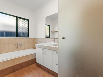 9 Leichhardt Place, Broome WA 6725