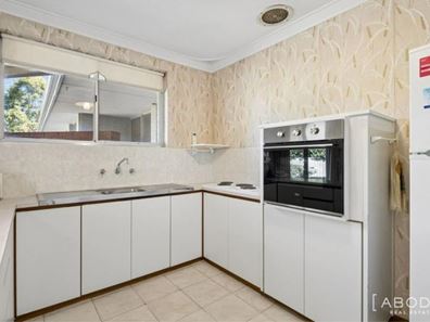 9 Selby Street, Daglish WA 6008