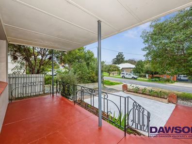 10 Collick Street, Hilton WA 6163