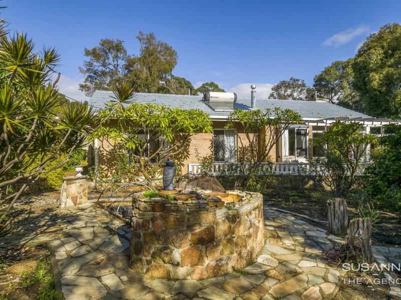 17 Noel Road, Gooseberry Hill WA 6076