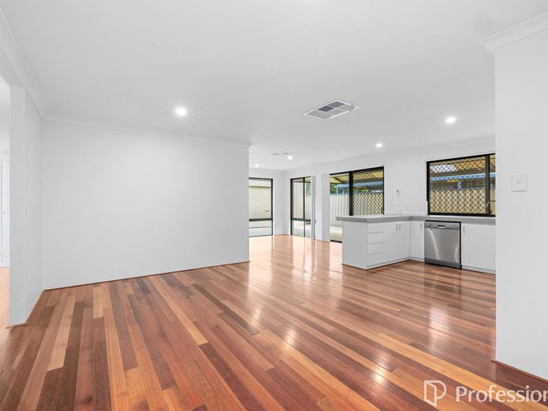12 Narrier Close, South Guildford WA 6055