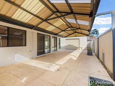 12 Narrier Close, South Guildford WA 6055