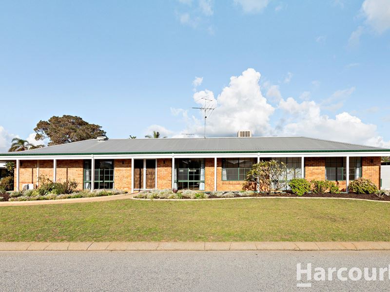 1 Castilloa Court, Halls Head WA 6210
