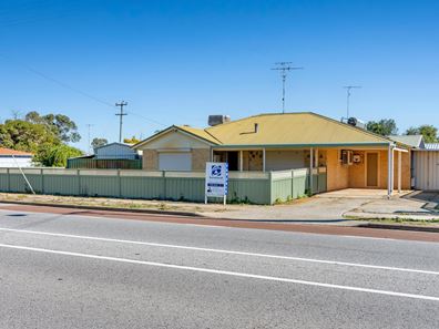 37 McLarty Road, Pinjarra WA 6208