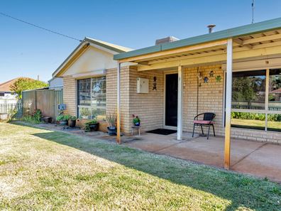 37 McLarty Road, Pinjarra WA 6208