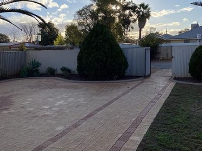 192 Hare Street, West Lamington WA 6430