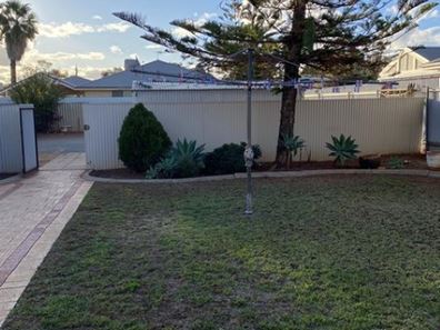 192 Hare Street, West Lamington WA 6430