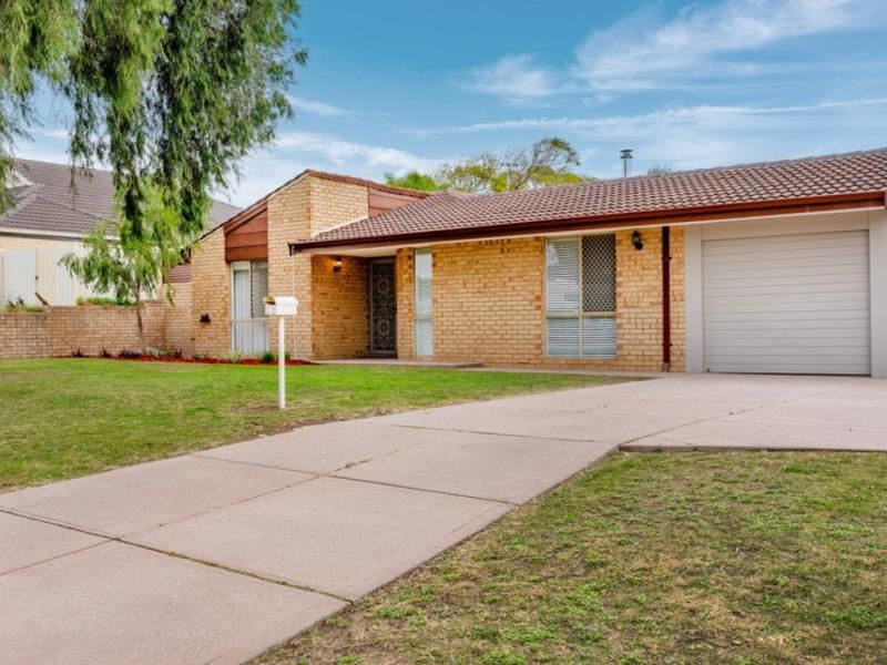 11 Castlereagh Circle, Port Kennedy WA 6172