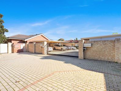 6/2 Cerberus Avenue, Parkwood WA 6147