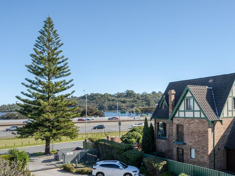 21/15 Melville Parade, South Perth