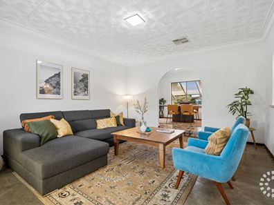 4 Outram Place, Hamilton Hill WA 6163