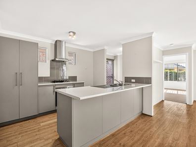 9 Grasswren Way, Alkimos WA 6038