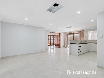 29 Cedar Way, Forrestfield WA 6058
