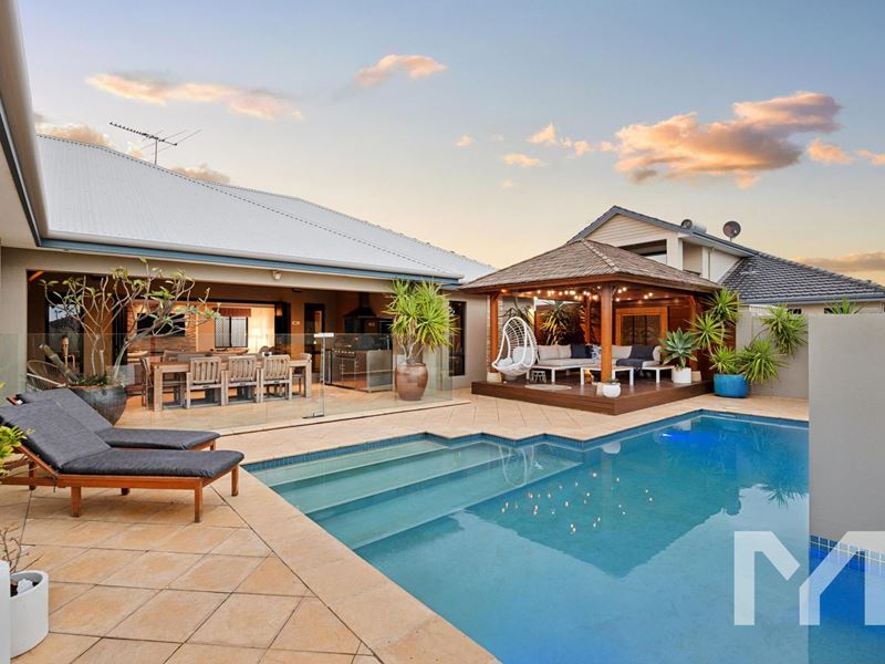 2 Dolphin Way, Yangebup
