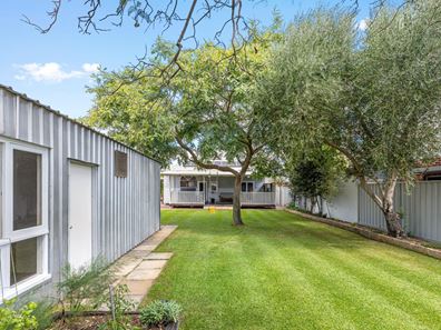 4 Scaddan Street, Bassendean WA 6054