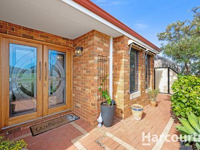 16 Orange Grove Boulevard, Clarkson WA 6030