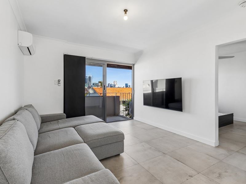 18/340 Stirling Street, Highgate WA 6003