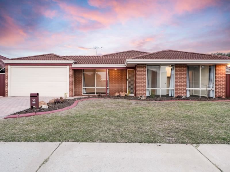 32 Prince Regent Boulevard, Gosnells WA 6110