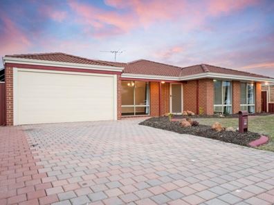 32 Prince Regent Boulevard, Gosnells WA 6110