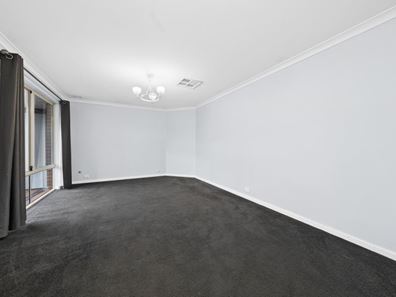 32 Prince Regent Boulevard, Gosnells WA 6110
