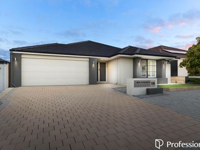 10 Hestercombe Way, Landsdale WA 6065