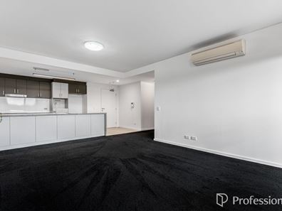 59/16 Midgegooroo Avenue, Cockburn Central WA 6164