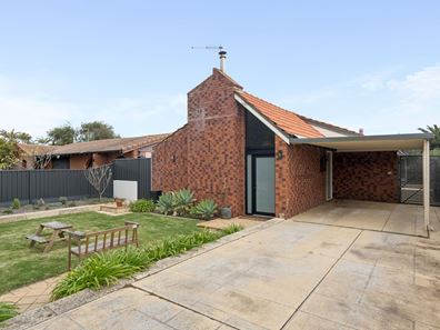 54 Blaxland Way, Padbury WA 6025