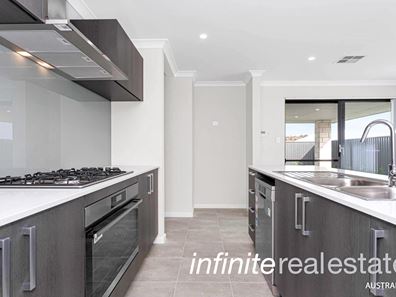 10 Nerang Road, Yanchep WA 6035