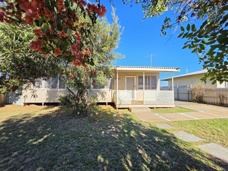 3 Stroud Street, Carnarvon WA 6701