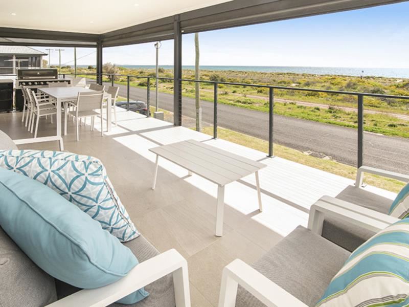 1018 Geographe Bay Road, Geographe