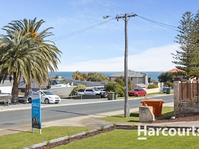 21 Mindarie Drive, Quinns Rocks WA 6030