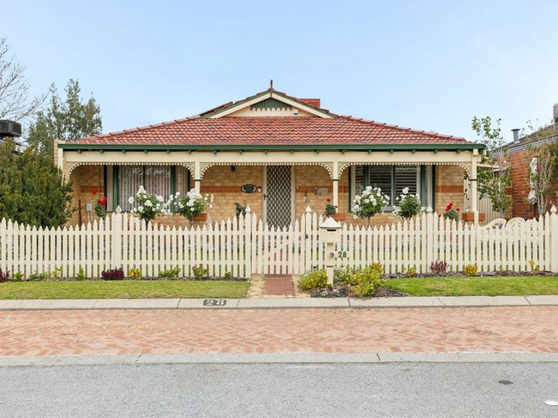 28 Fringe Lily Crescent, Ellenbrook WA 6069