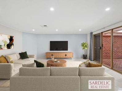 17 Aylesbury Close, Jandakot WA 6164