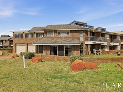 1/16 Arcadia Drive, Shoalwater WA 6169