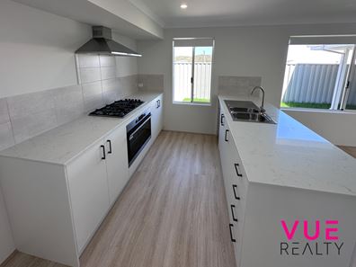 76 Buccaneer Rd, Eglinton WA 6034