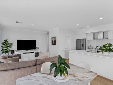 19 Pinarello Street, Madora Bay WA 6210