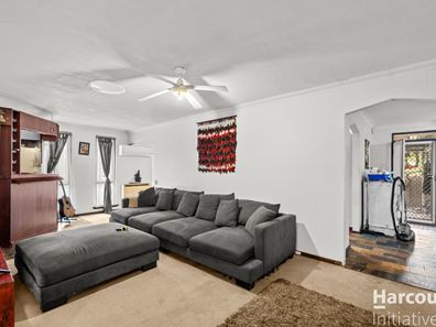 17 Templeton Crescent, Girrawheen WA 6064