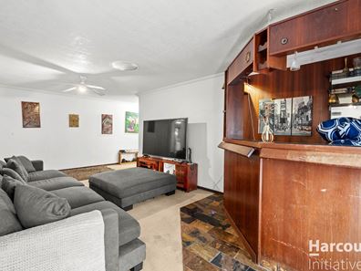 17 Templeton Crescent, Girrawheen WA 6064