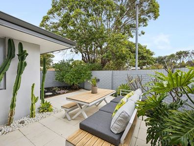 16 Ostend Road, Scarborough WA 6019