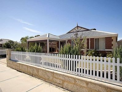 12 Halpin Circle, Ellenbrook WA 6069