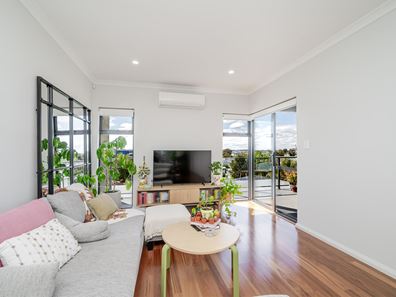 9/25 Dongara Street, Innaloo WA 6018