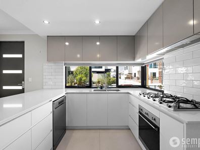 4 Colt Entrance, Cockburn Central WA 6164