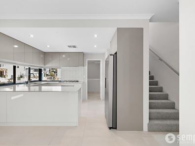 4 Colt Entrance, Cockburn Central WA 6164