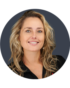 Lynette Coetzer