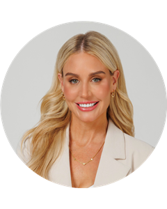 Leah Waters head shot