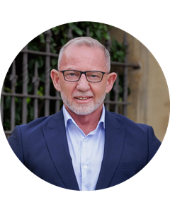Nigel White head shot